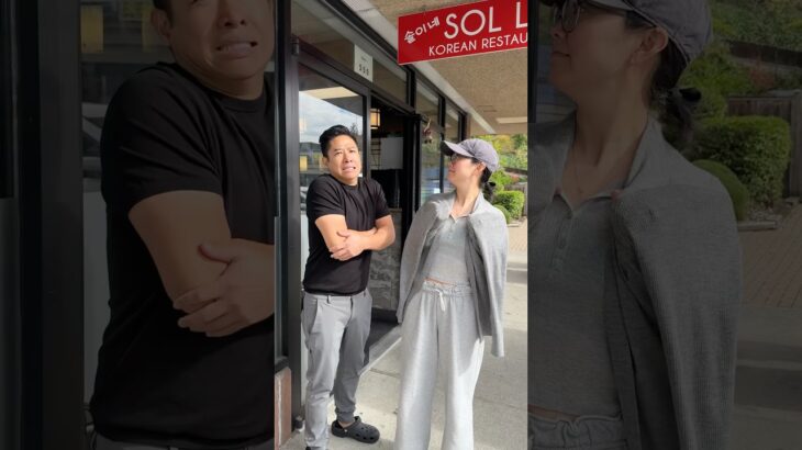 WHEN YOU TELL YOUR WIFE TO BRING A JACKET 🥶 #husbandwifecomedy #marriedlife #couple #relationship