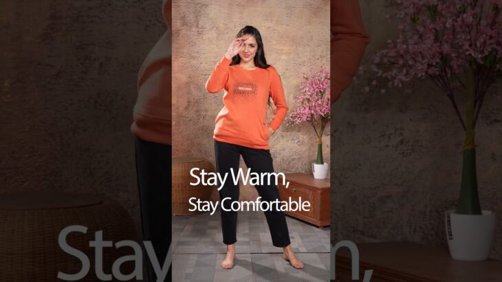 Cozy up in style this winter with the Riza Fleece Jacket