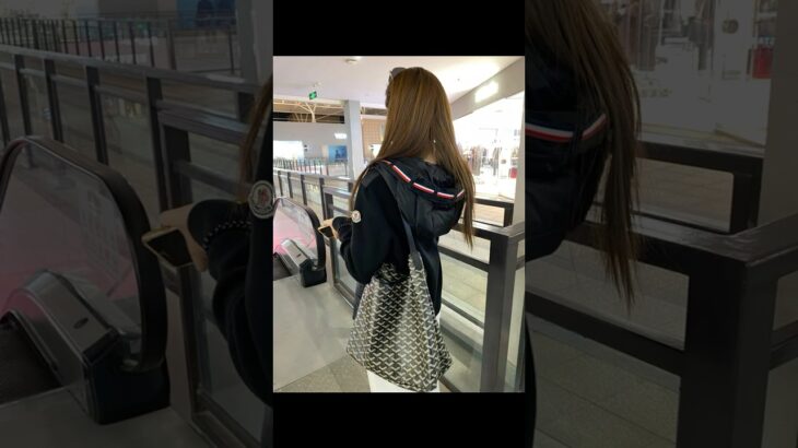 겨울이네요  #モンクレール #ダウンジャケット#몽클레어 #패딩 #moncler #downjacket #shorts  #모델 #ootd #lookbook #룩북