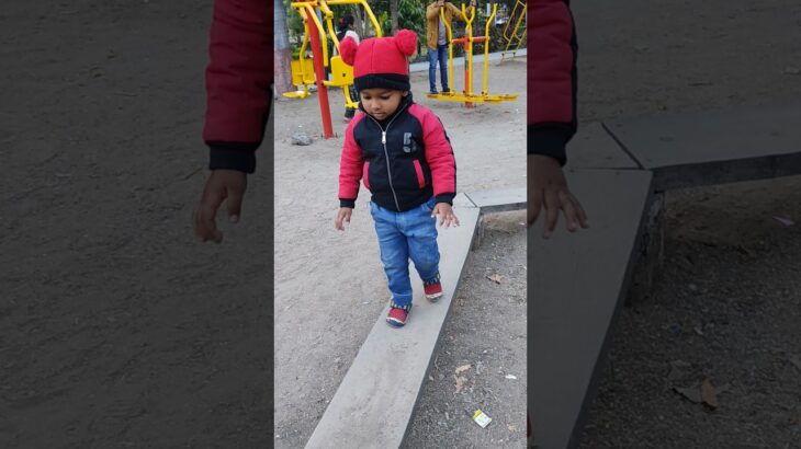 Aric ki new jacket  kaisi lgi #youtubeshorts #trendingshorts #viralreels #storytime #viralclips #yt