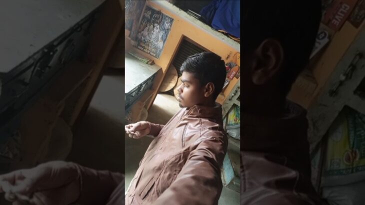 Jacket Me 💸 Paise Mile 😀 | #shorts #paisa #youtube #vlog