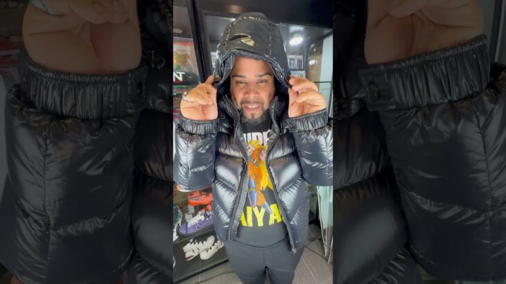 Moncler Maya Short Down Jacket Review #Moncler #monclerbubbleup  #Coat #Jacket #review #fashion #4k