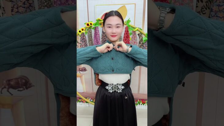 Multi-purpose jacket 😘😘❤️ #youtubeshorts #viralvideo