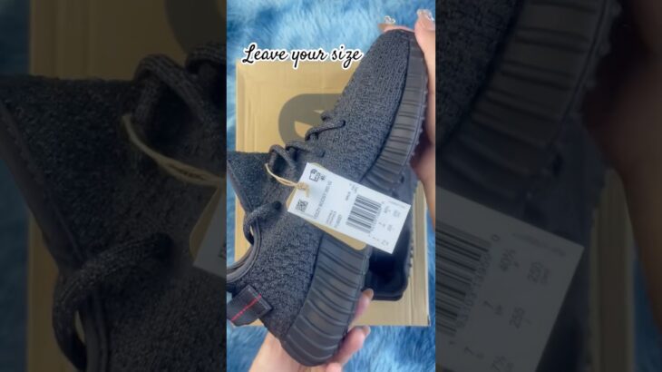 Yeezy 350 ❤️❤️❤️. #pop #lyrics #cover #shoe #sneakers #airjordanlow #shoes #airjordan #song