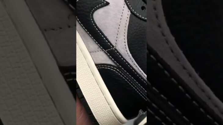 Air Jordan 1 Retro Low x The North Face #music #dj #edm #love #aj3 #new #housemusic #newbalance