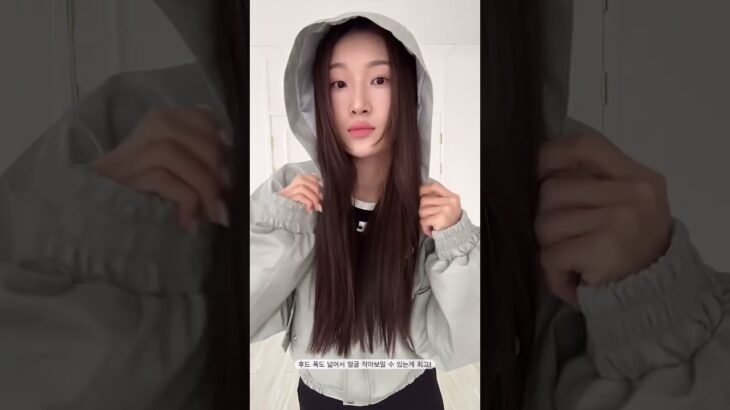 C HOODED LEATHER JACKET