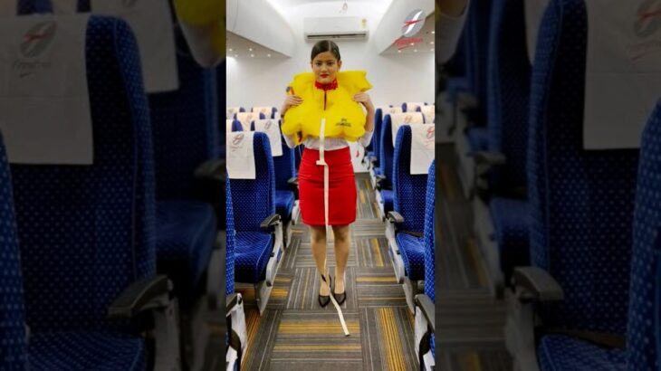 Life jacket plane crash survival tips tricks #lifehack #tricks #trending #funny #facts #ytshorts