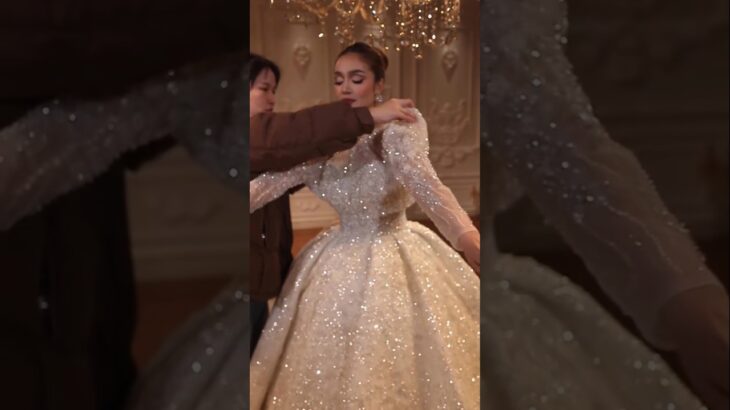 Luxury wedding dress with detachable jacket.#weddingdress #bridalmakeup #bridaldress#bridalgown