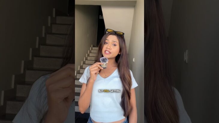 No more worrying about tanning or sun damage. The Sunscreen Jacket 2.0 gives you UPF 50+ protection.