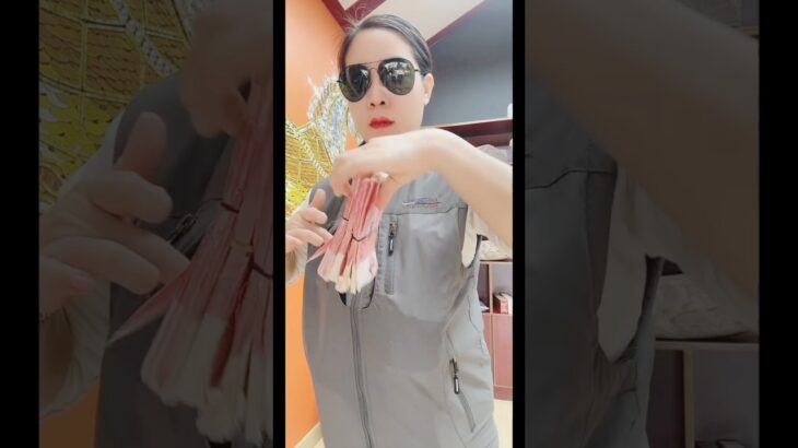 P1.This jacket help for saving money or food etc#Vest#VestOutfit#VestwithPockets#goodthingsare#trend