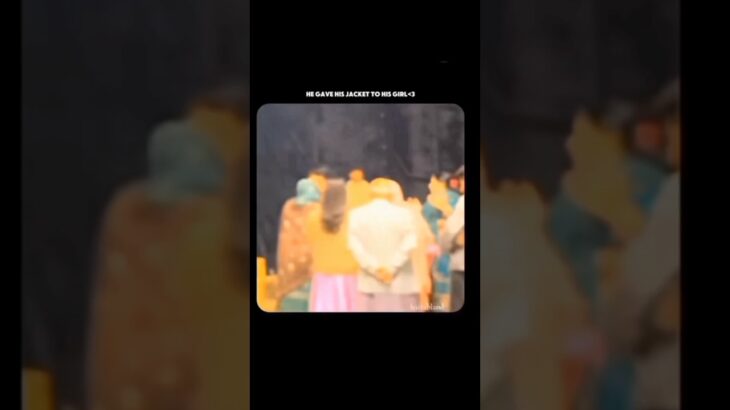 The way EMAN wear Rajjab jacket 🥺❤️🤗 #viralvideo #rajabvlogz #duet #subscribemychannel