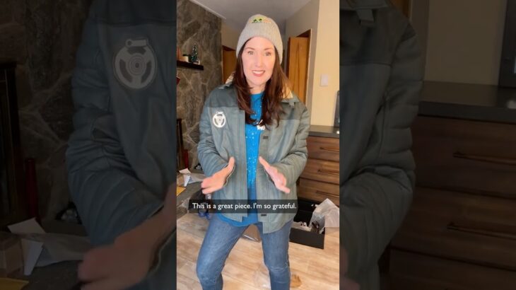 Unboxing a Star Wars Outlaws jacket!