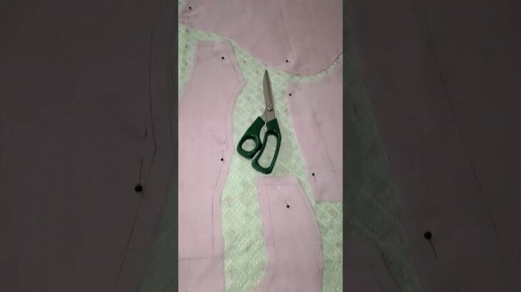 🌸Cuting Saree jacket  🌷💞 #partyfrock #casualfrocks #topdesigns #trending #viralshorts