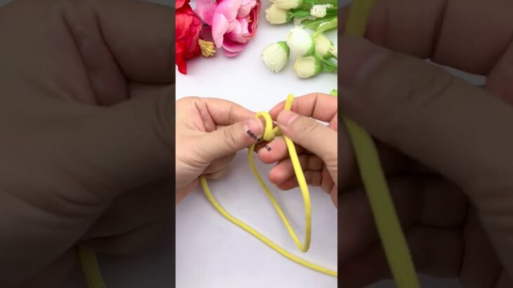 Grandma taught cotton jacket buckles, sharing of rope knitting skills, handmade DIY fancy knots,