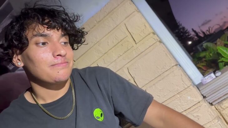 How to Legit Check Fake and Real Yeezy Boost !