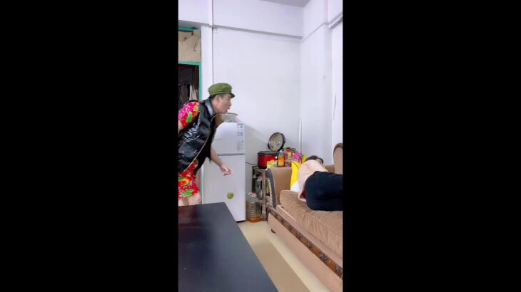 My little cotton jacket leaked today. #A daily battle of wit and bravery #My little cotton jacket l