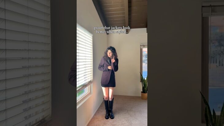 Would you wear your jackets the wrong way? Yes or No?😁#stylingideas #wrongway #jackets #fashiontips