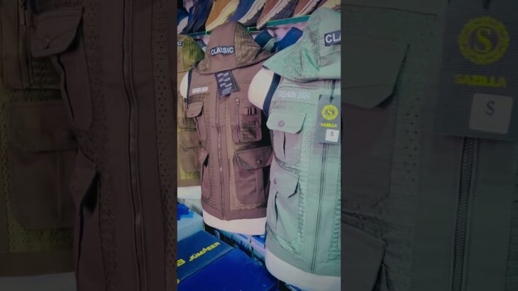 Cap wala jacket available #aghanoorpakistanisuitsonline #fashionaccessories #fashion #fashionitems