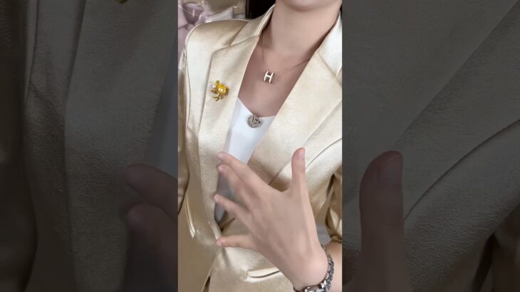 #Casual wear is simple and elegant #Fashionable temperament and age-reducing jacket#Beautiful