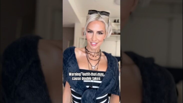 Effortless Outfit idea Fitted striped dress Edikted Chelsea boots AllSaints jacket over the shoulder