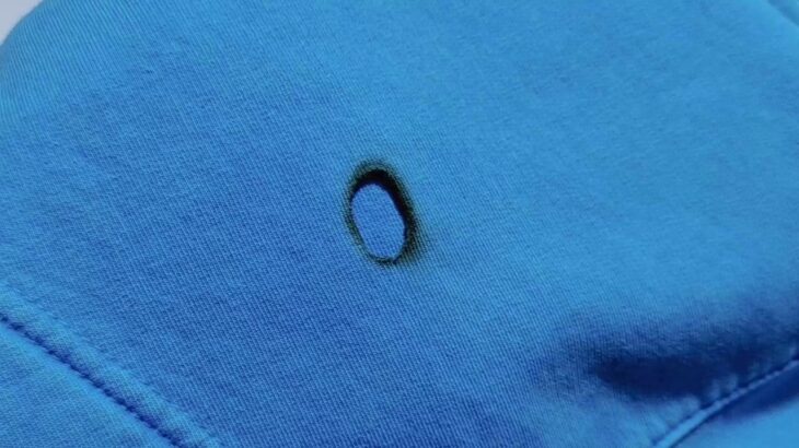 The perfect magic stitch to fix a complicated hole in your jacket yourself without anyone noticing.