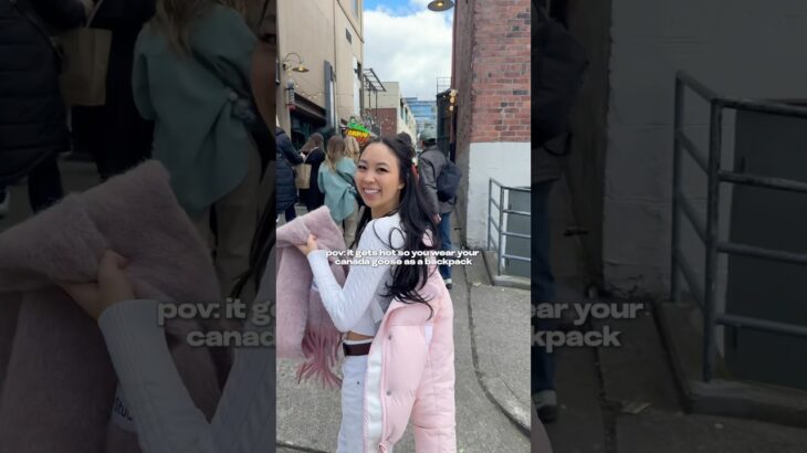 WEARING MY CANADA GOOSE JACKET AS A BACKPACK 🤭🎒