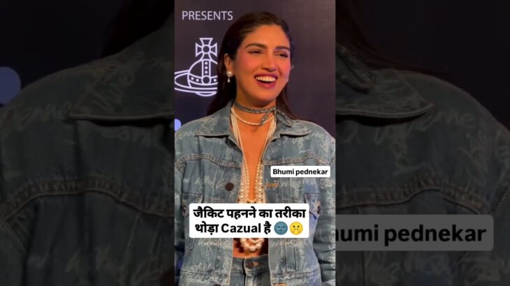 jacket phene ka tarika thoda casual hai