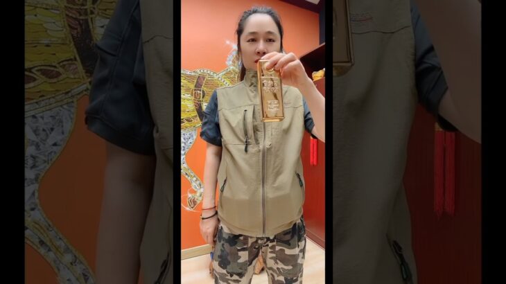 p56.this jacket have many pockets for saving money 🤑#fashion #saveing #trendingshorts