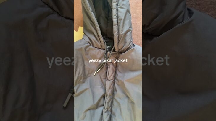 #streetwear #yeezy #kanyewest #fashion #bomberjacket