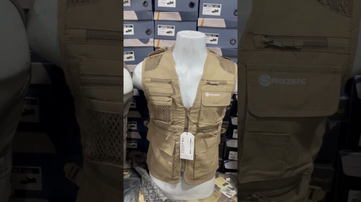 Afghani jacket #fashion #aghanoorpakistanisuitsonline #fashionaccessories #fashionitems