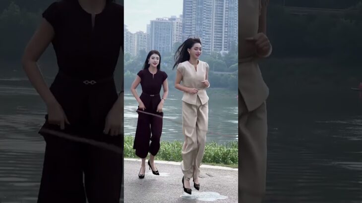 #Casual wear is simple and elegant #Fashionable temperament and age-reducing jacket#Beautifu