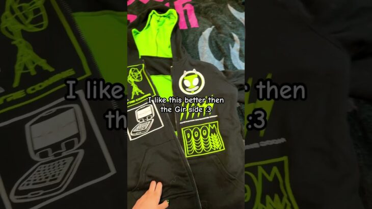 Reviewing my invader zim jacket That I got from hot topic! :3￼ #scenekid #invaderzim #hottopic