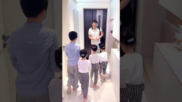 Three small cotton jackets and a leather jacket to welcome dad home from get off work