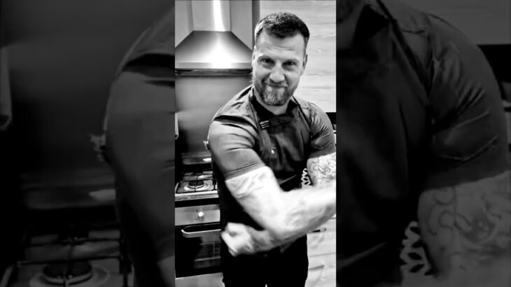 When the jacket is not as advertised 😆 #chefjacket #chef #cheflife #chefproblems