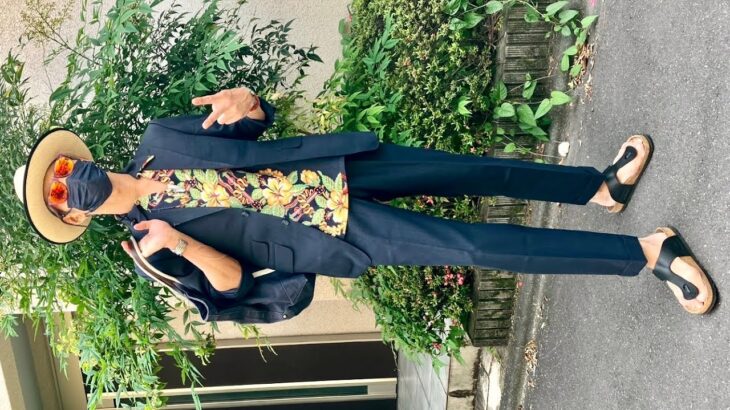 ①【300円スーツ】で【チンピラ】風‼️😎②【下北沢‼️】※【ブルーハーツ】【ヒロト】さんのバイト先‼️😊