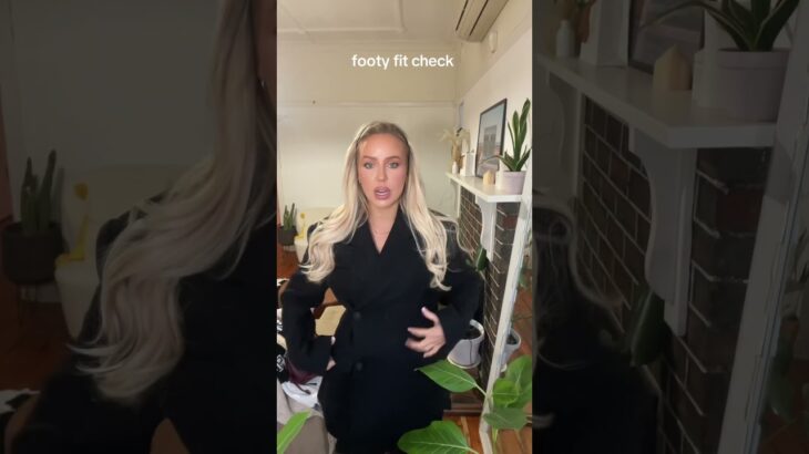 AFL Footy Fitcheck- jacket by Atoir. Go collingwood! 🖤🤍