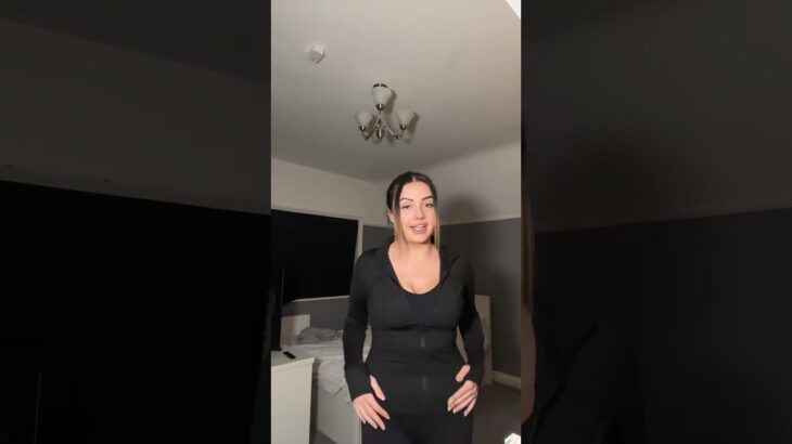 Affordable Zip-Up Gym Jacket Trend Alert! #bbljacket #gym #fok