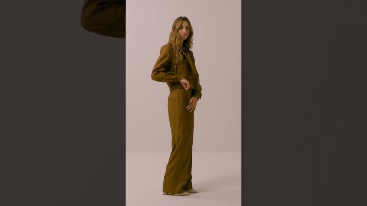 Bomber jacket: o clássico utilitário repaginado para o inverno.  #lezalez #sense #lezalezsense