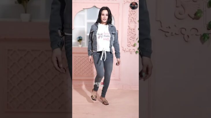 Denim Jacket Jeans Costume reel shoot by @headonstudioomumbai #fashion  #printshoot