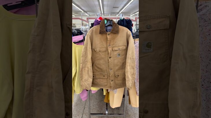 I THRIFTED A BEAUTIFUL 1970S CARHARTT JACKET 😍🌳 #thriftwithme #thrifting #carhartt #thrifthaul