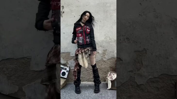 NO ROMANCE Vintage Punk Distressed Hooded Crop Top Streetwear Jacket