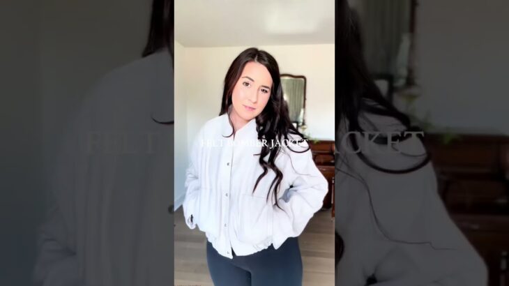 This jacket is going to be perfect for fall with a pair of leggings and tennies 🤍 #winterfashion