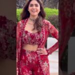3 piece Jacket Set worn by Mrunal Thakur 🦸‍♀️ today for her upcoming movie🍿promotion. Look decode