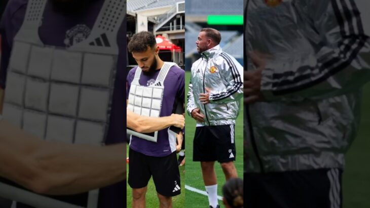 Why Man United Training With Adidas CLIMACOOL Jacket??