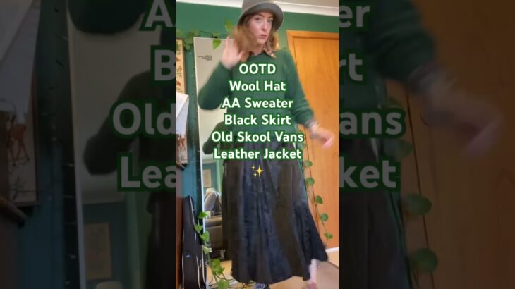 Winter OOTD 💚 wool uniqlo hat, American apparel sweater, old skool Vans leather biker jacket ✨👌