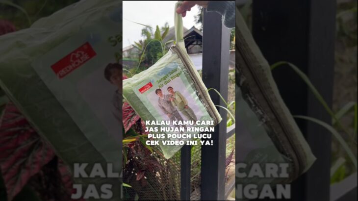 jas hujan ini ringan banget, ga gerah dipakai, tapi tetap lindungi maksimal dari hujan
