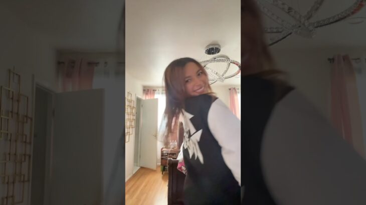 8turn varsity jacket unboxing 😙 little things that make me happy 😛