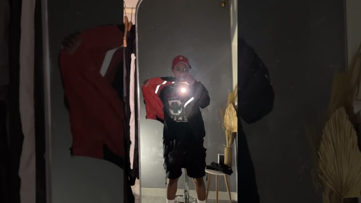 Jaket bolak balik shopee dan grab #rekomendasi #outfit #ootd #outfitideas #jaket