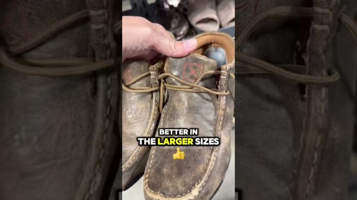 Thrift with me 👗 scored a St. John jacket — always a brand to grab if you’re reselling 👼#thrift