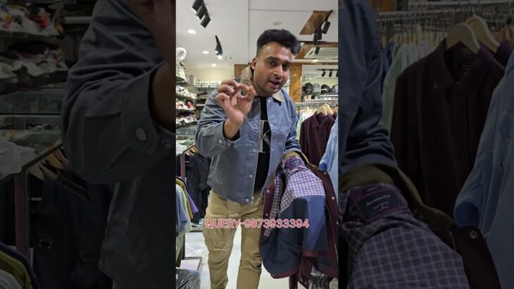 100% ORGINAL A&F JACKET AVAILABLE. 2 COLOUR OPTION SIZE S AND M PRICE 2999RS ONLY. ORDER- 9873933394